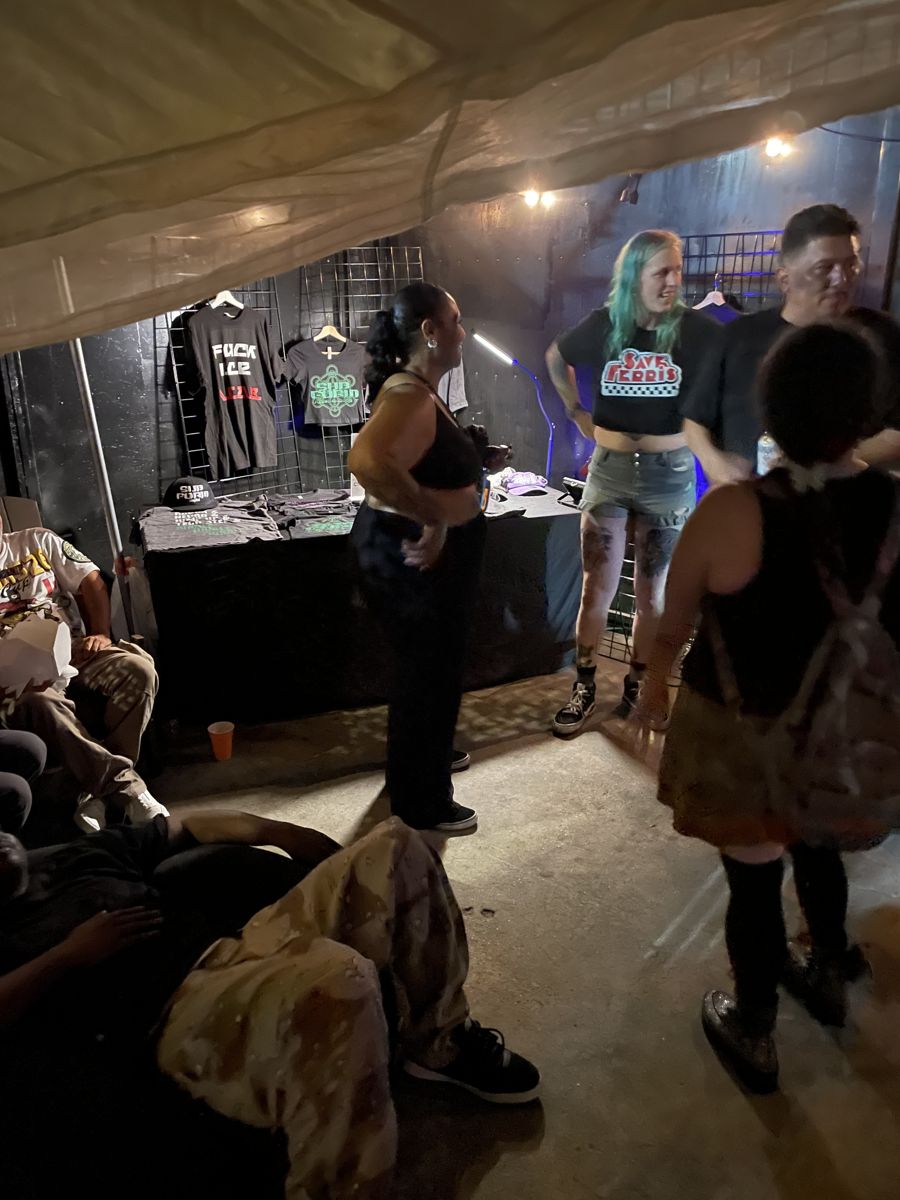 Subform merch stall